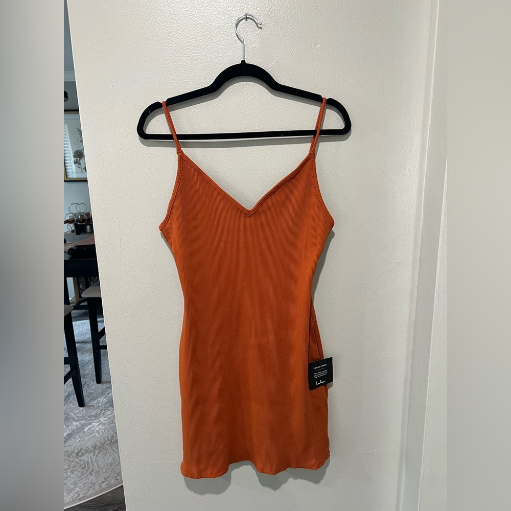 Lulu's Rust Orange Ribbed V-Neck Dress